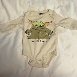 NWOT Star Wars baby yoda onesie